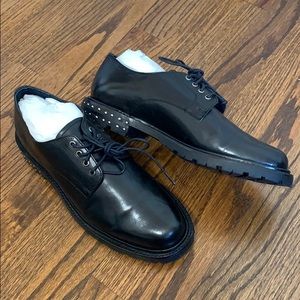 Frye Black Flat Lace Up Shoes Size 8M Women